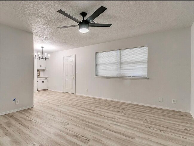 Foto del edificio - 1315 Beaumont St