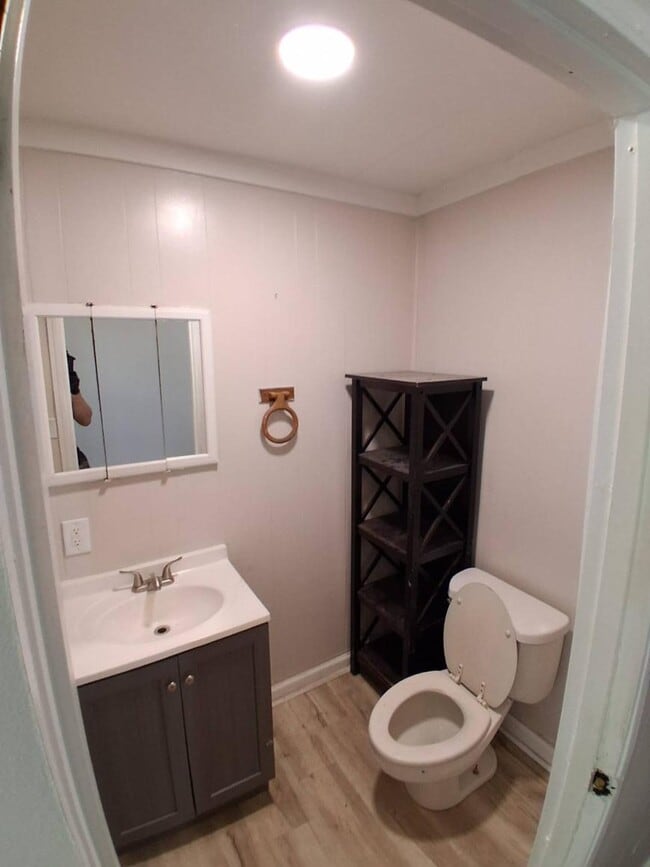 Building Photo - 3.0 bedroom in Richmond Indiana 47374