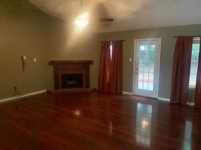 Foto del edificio - 13200 Hackberry Dr