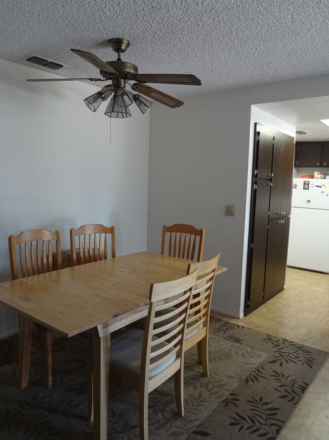 Building Photo - COMING SOON!!! 4 Bedroom 2 Bathroom house ...