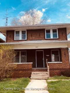 Primary Photo - 1407 S Washington St