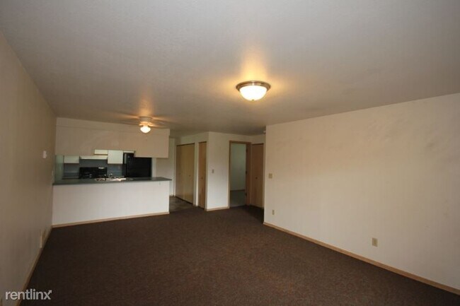Building Photo - 4970 Whitefish Stage Rd