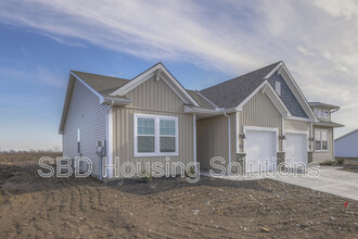 Building Photo - 27402 E Oak View Dr