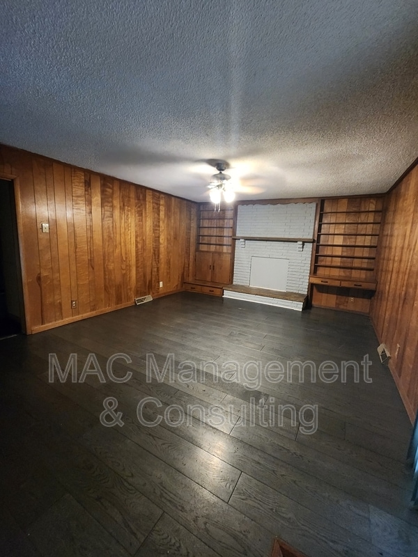 Building Photo - 565 Dixon Springs Hwy
