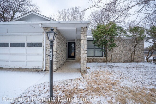 Foto del edificio - 3 br, 2 bath House - 3224 S Ash Ct