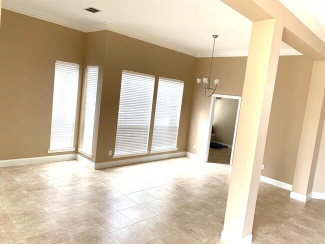Foto del edificio - 4657 Baldwin Ln