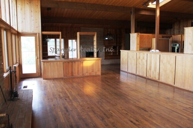 Building Photo - 3Bed/3Bath Home overlooking Poway~ Orchard...