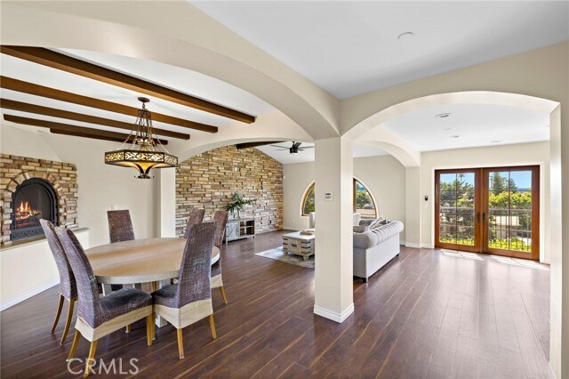 Building Photo - 1609 S Ola Vista