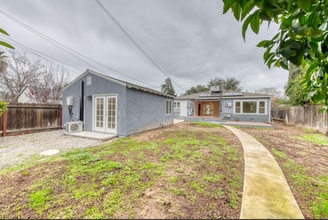 Building Photo - 1539 N Safford Ave