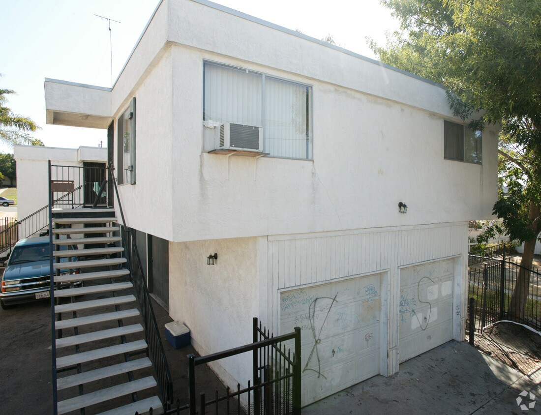 Building Photo - 4344-4346 Arizona St