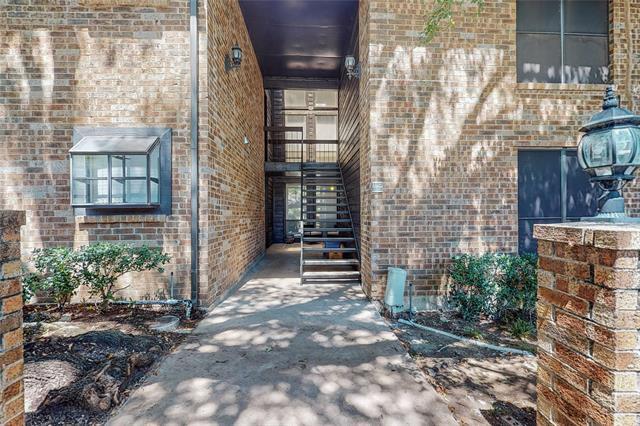 Foto del edificio - 7525 Holly Hill Dr