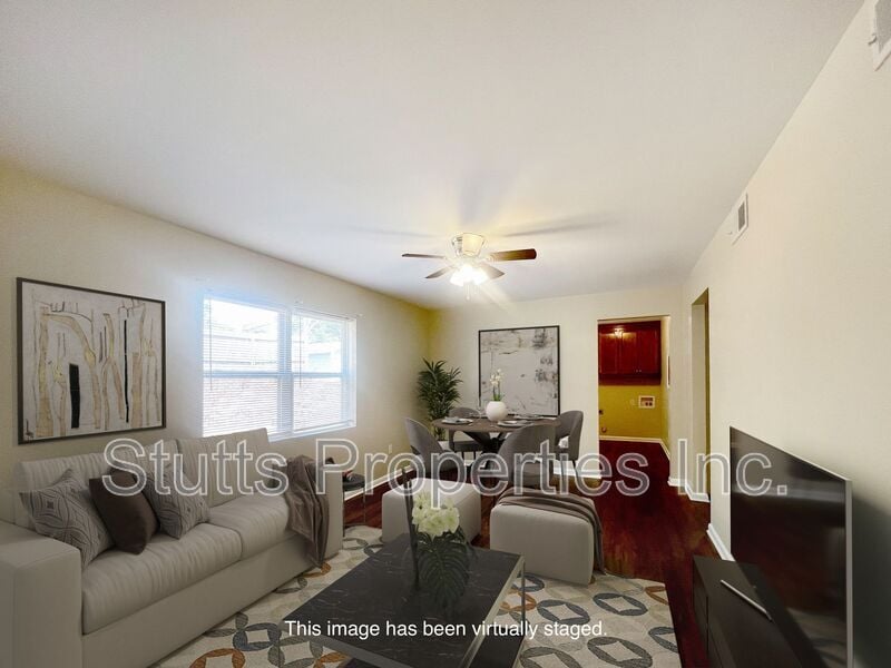 Primary Photo - 900 N Montgomery Ave