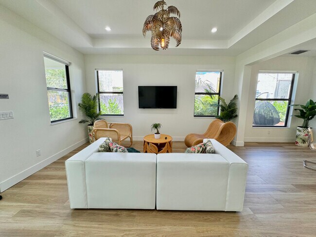 Foto del edificio - 436 Monroe Dr