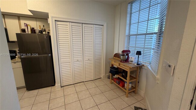 Foto del edificio - 735 SW 148th Ave