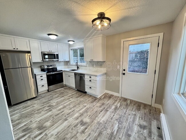 Foto del edificio - 4090 N Attu St