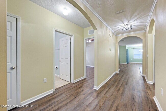 Foto del edificio - 4600 Pagosa Springs Cir
