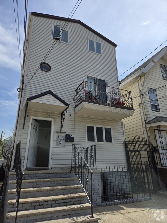 Building Photo - 95 Stone St