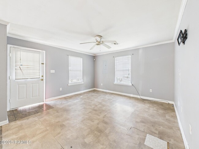 Building Photo - 124 Sternberg Dr