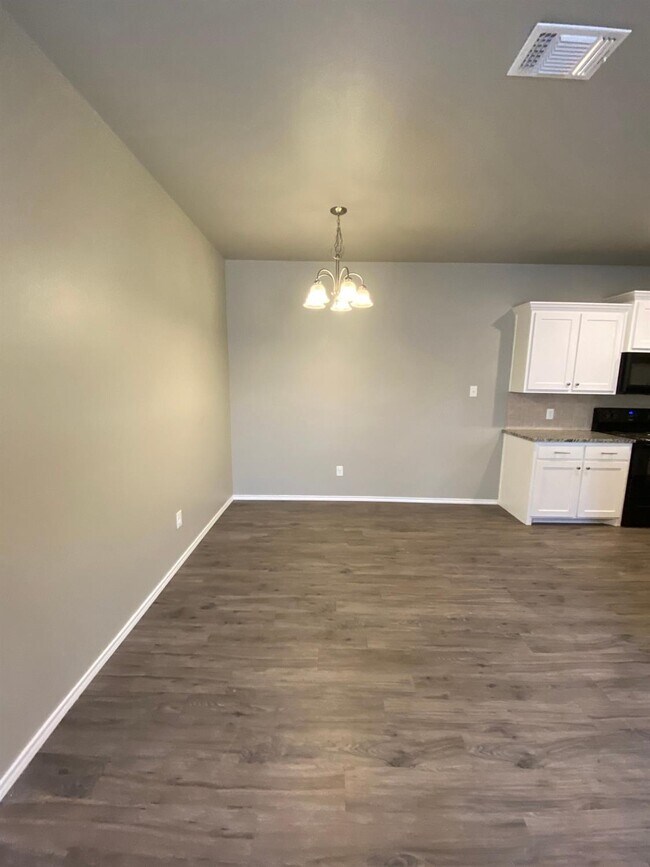 1115 Preston Trails, Wolfforth, TX 79382 Townhome Rentals in