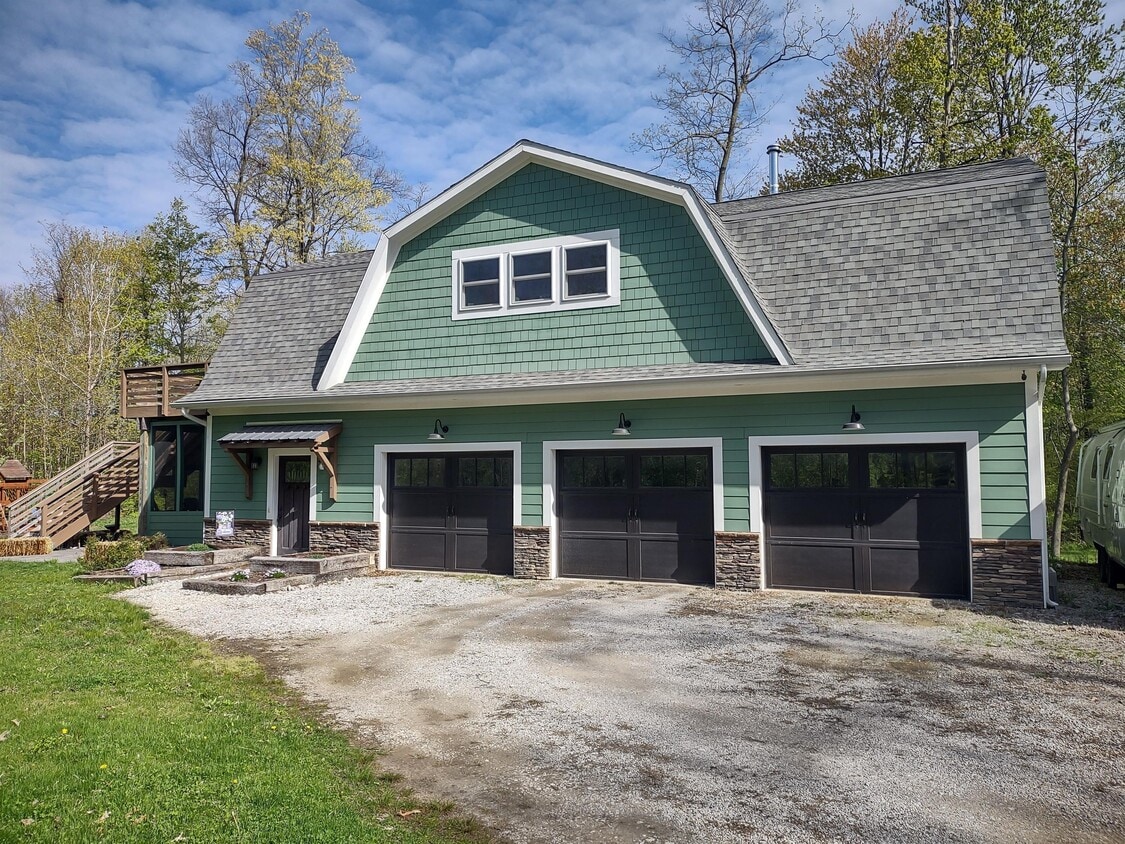 8125 Rothman Rd, Fort Wayne, IN 46835 House Rental in Fort Wayne, IN