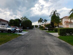 Building Photo - 14271 SW 150th Ave