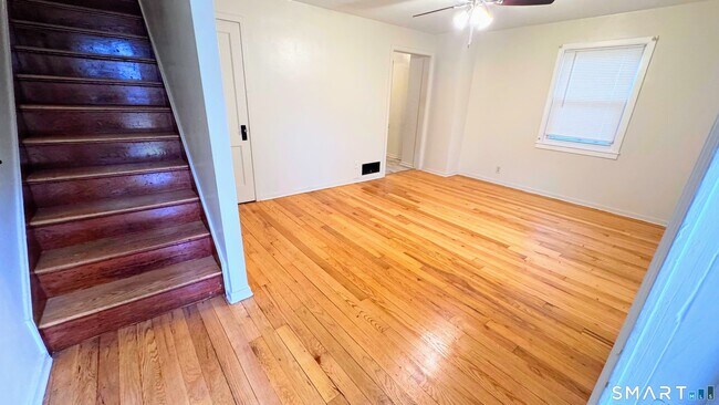 Foto del edificio - 127 Lebanon St