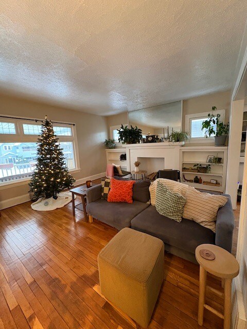 Foto del edificio - 2172 Edgewood Rd