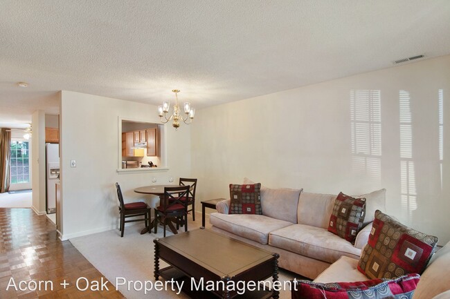 Foto del edificio - 2 br, 2.5 bath House - 106 Forest Oaks Drive