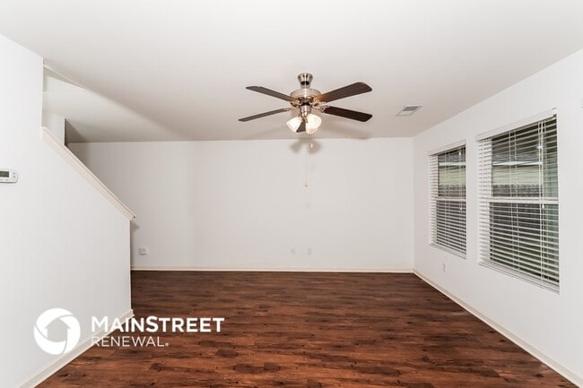 Foto del edificio - 915 Hawthorn Ln