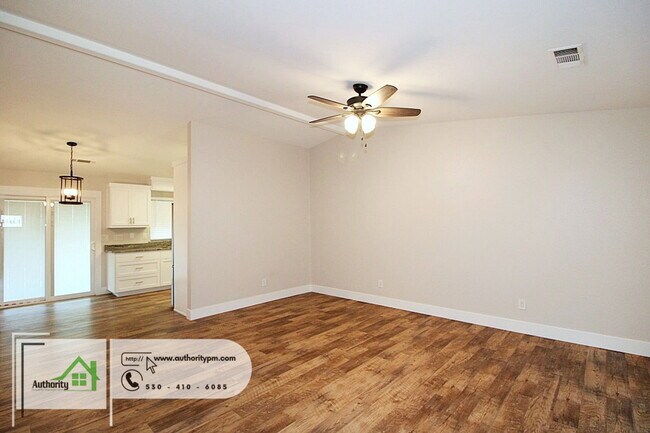 Building Photo - 20905 Mauser Dr
