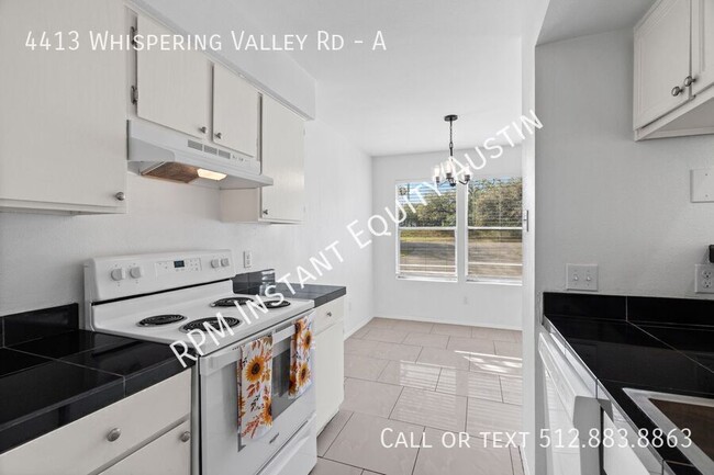 Foto del edificio - 4413 Whispering Valley Dr