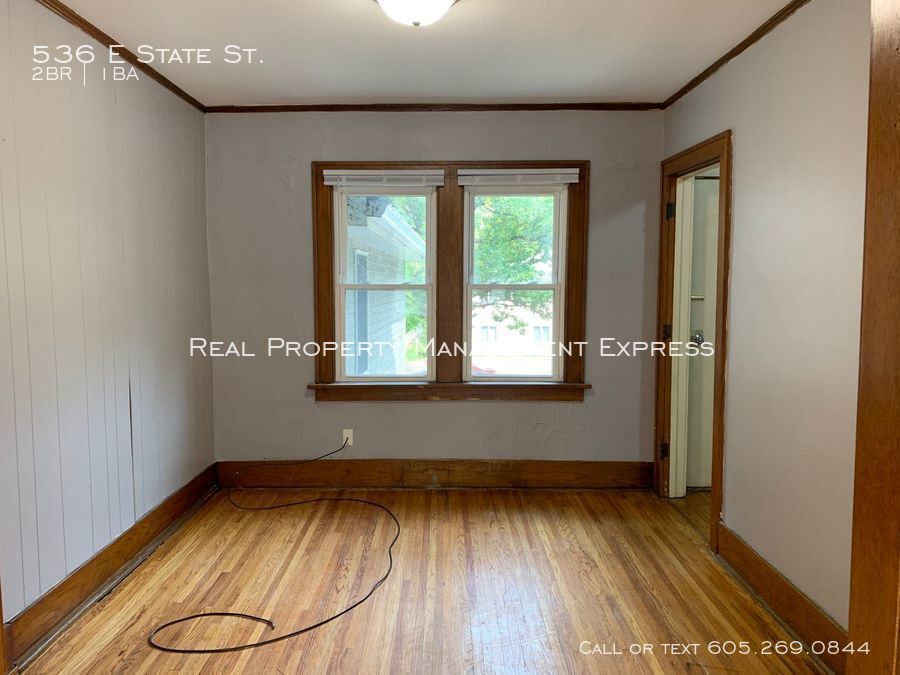 Foto principal - Cozy Main level 2 bed next to Willow Creek