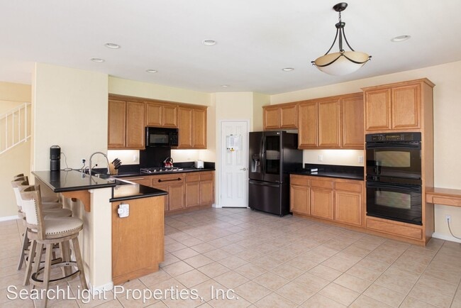 Building Photo - 4 br, 3 bath House - 2522 Logan Dr.