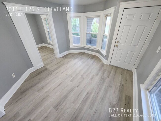 Foto del edificio - 3011 E 125th St