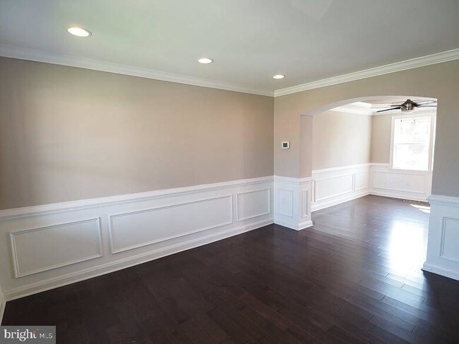 Foto del edificio - 7065 Eastbrook Ave