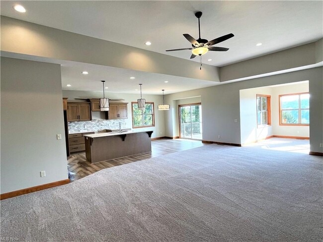 Building Photo - 1180 Pine Bluff Dr NE