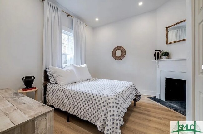 Foto del edificio - Renovated 1-Bedroom Townhome in Savannah’s...