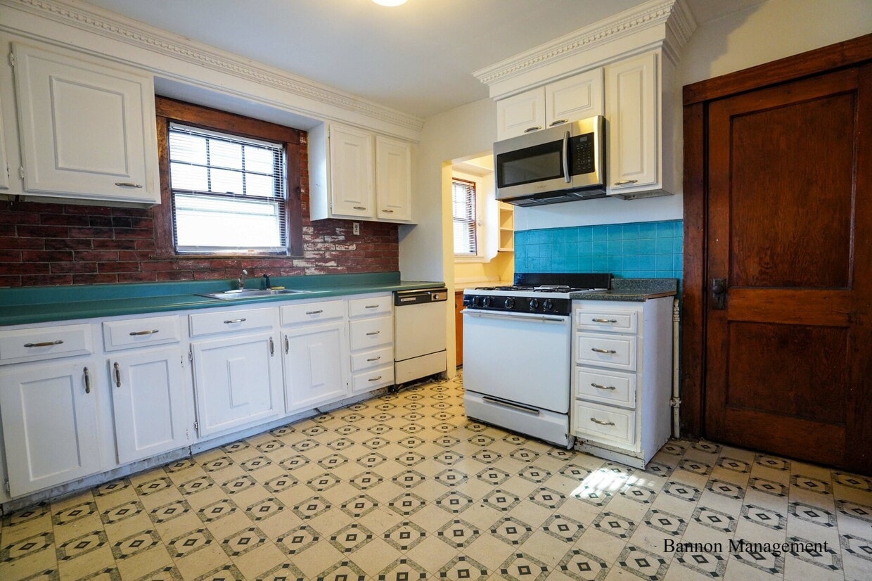 Photo - 81 Beechcroft Unit 1