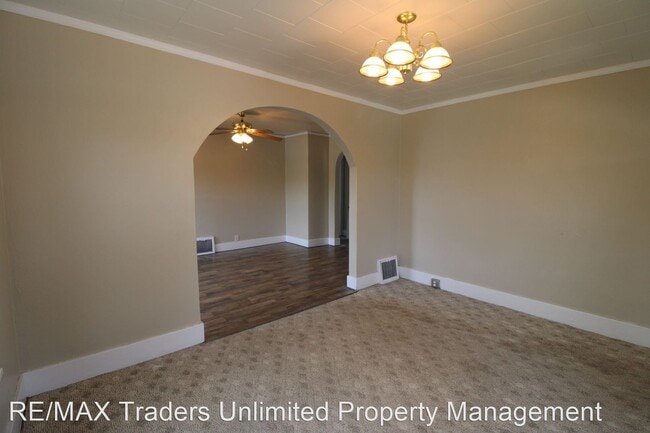 Building Photo - 3 br, 1 bath House - 121 Pershing Pl