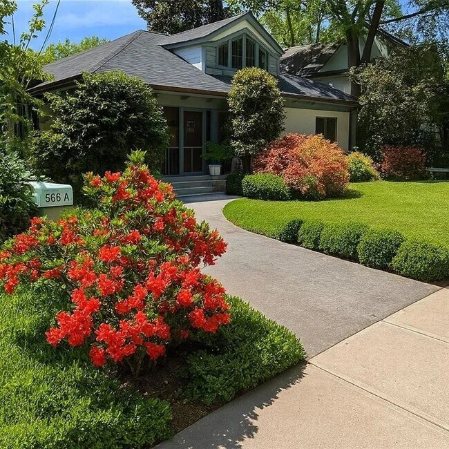 Foto del edificio - 1566 N Morningside Dr NE