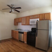 Building Photo - 837 W 33rd Pl