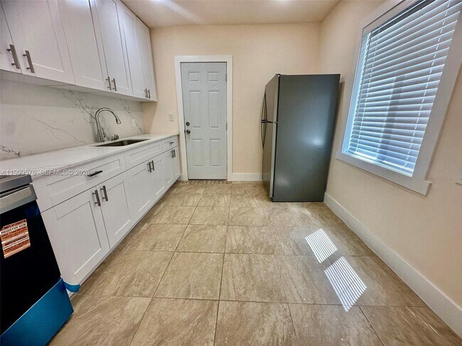 Foto del edificio - 2014 NW 43rd St