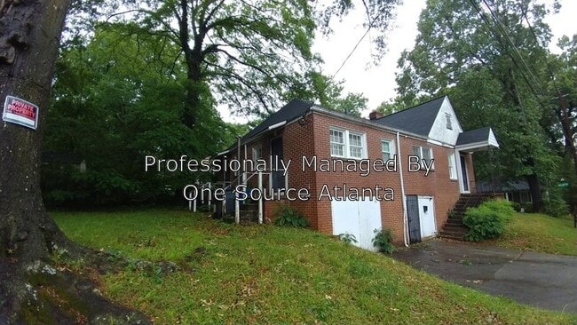 Building Photo - 1364 Carnegie Ave