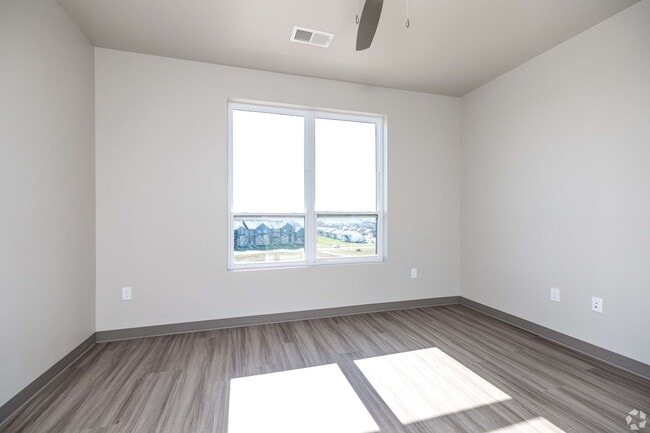 Interior Photo - Ventnor