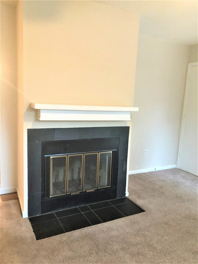 Building Photo - 3921 Overbrook Dr