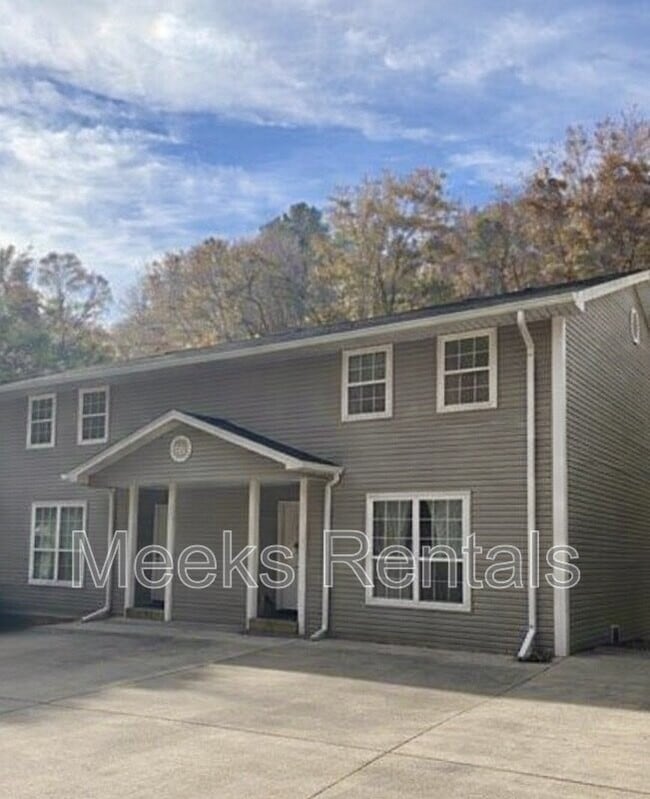 Building Photo - 264 Tackett Branch Rd