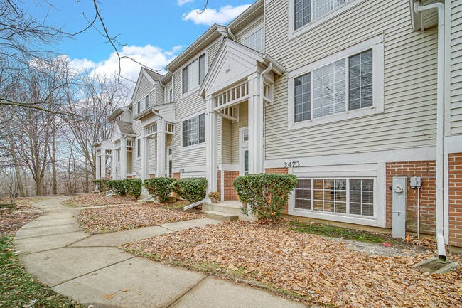 Building Photo - 3473 Ravinia Cir