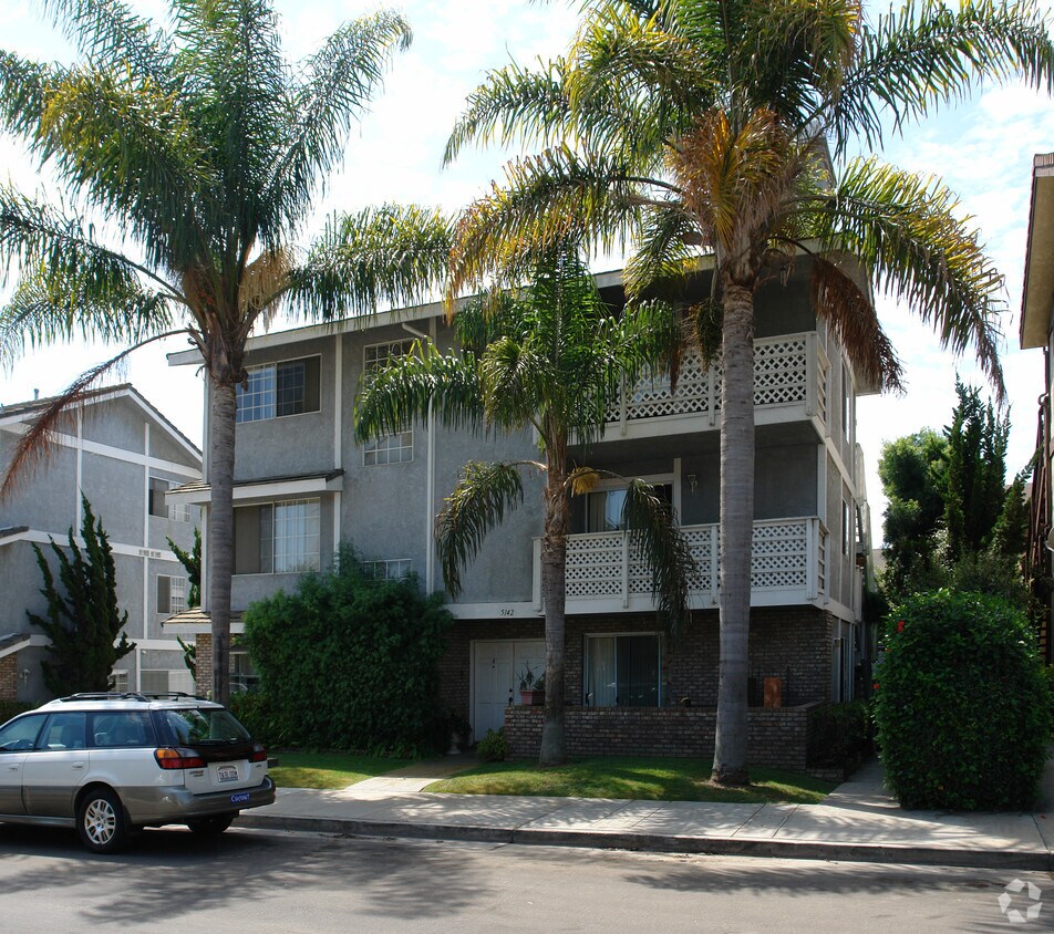 Building Photo - 5142 Dunbar Ave
