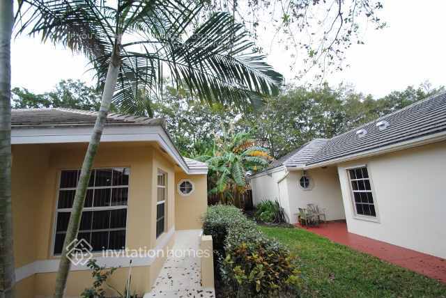 Foto del edificio - 2960 Tall Oak Ct