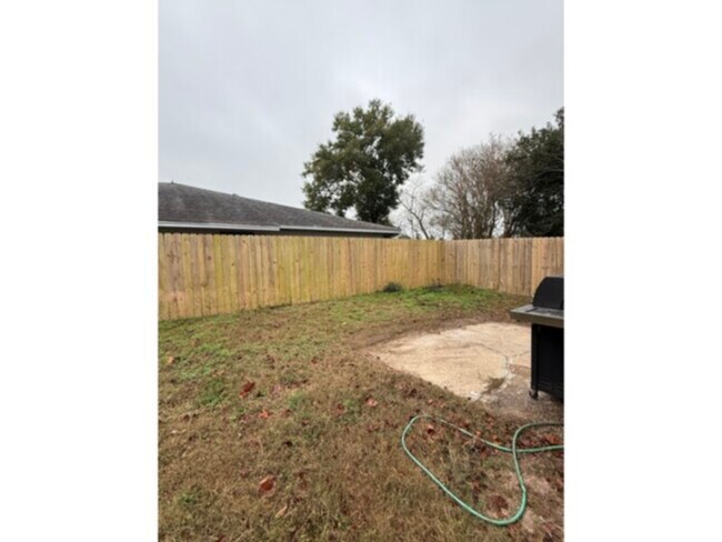 Building Photo - 3354 La Leyenda Ct